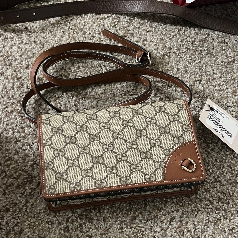 New Gucci chain wallet